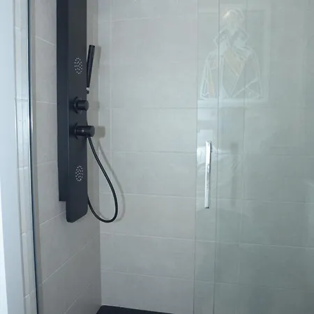 Beethoven Luxury بيت ضيافة